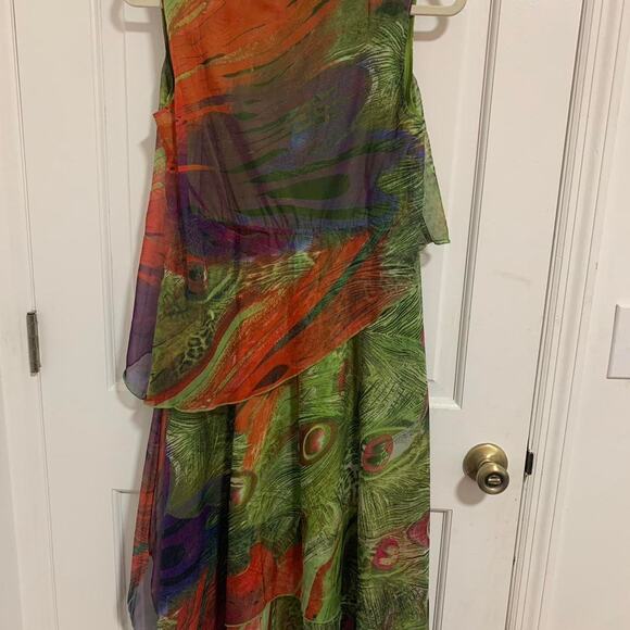 Floryday green and red peacock print dress with ruffles size medium NWT - Picture 5 of 6